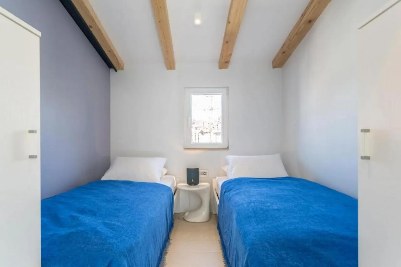 Ria Apartment In Diocletian Palace Сплит Хорватия